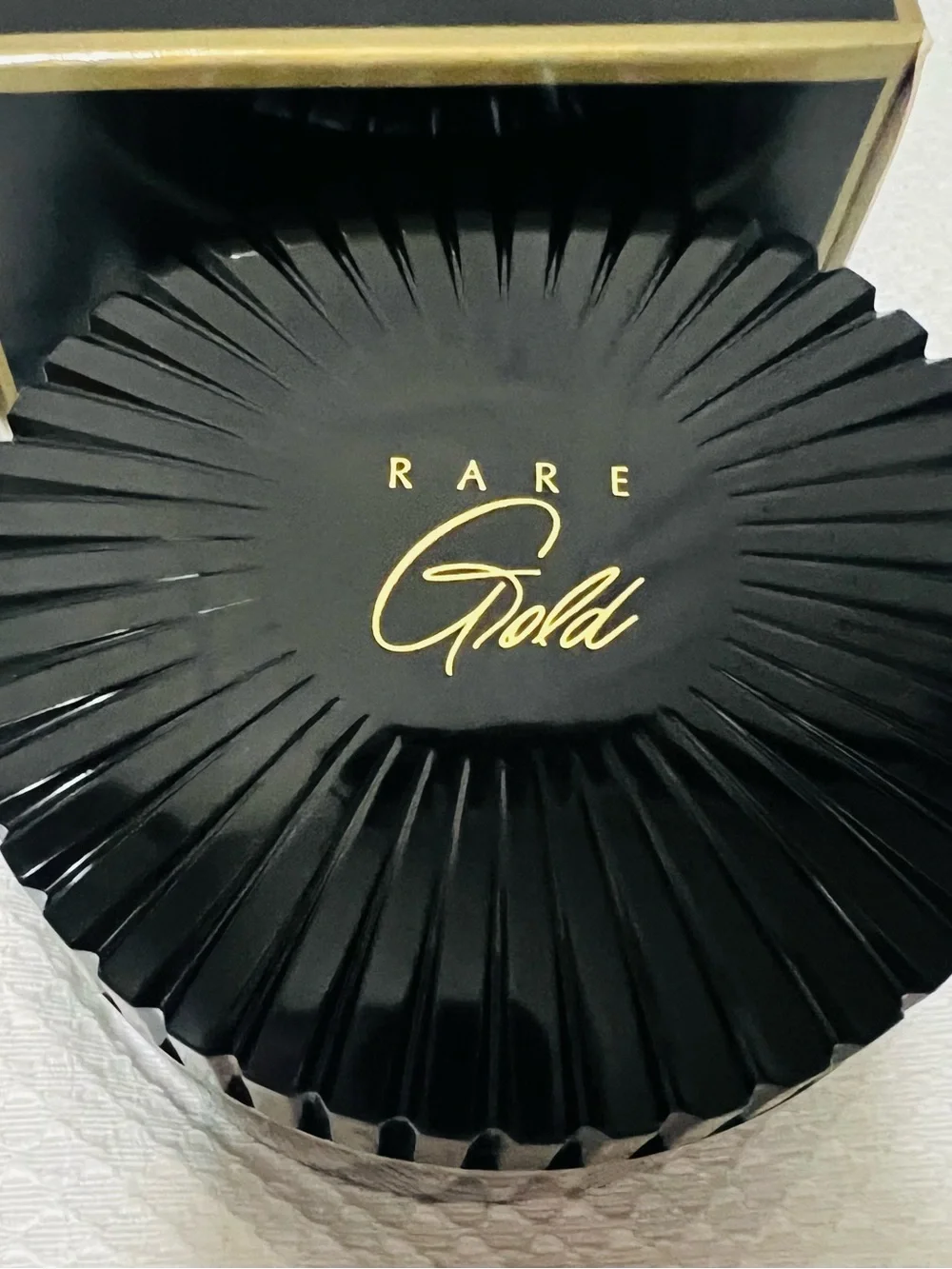 Avon Rare Gold Women's Dusting Powder